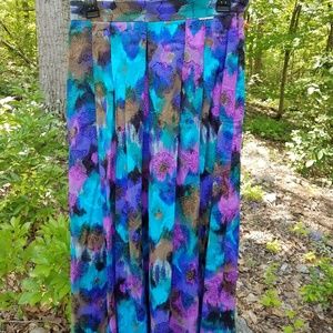 Vintage designer skirt by Geiger